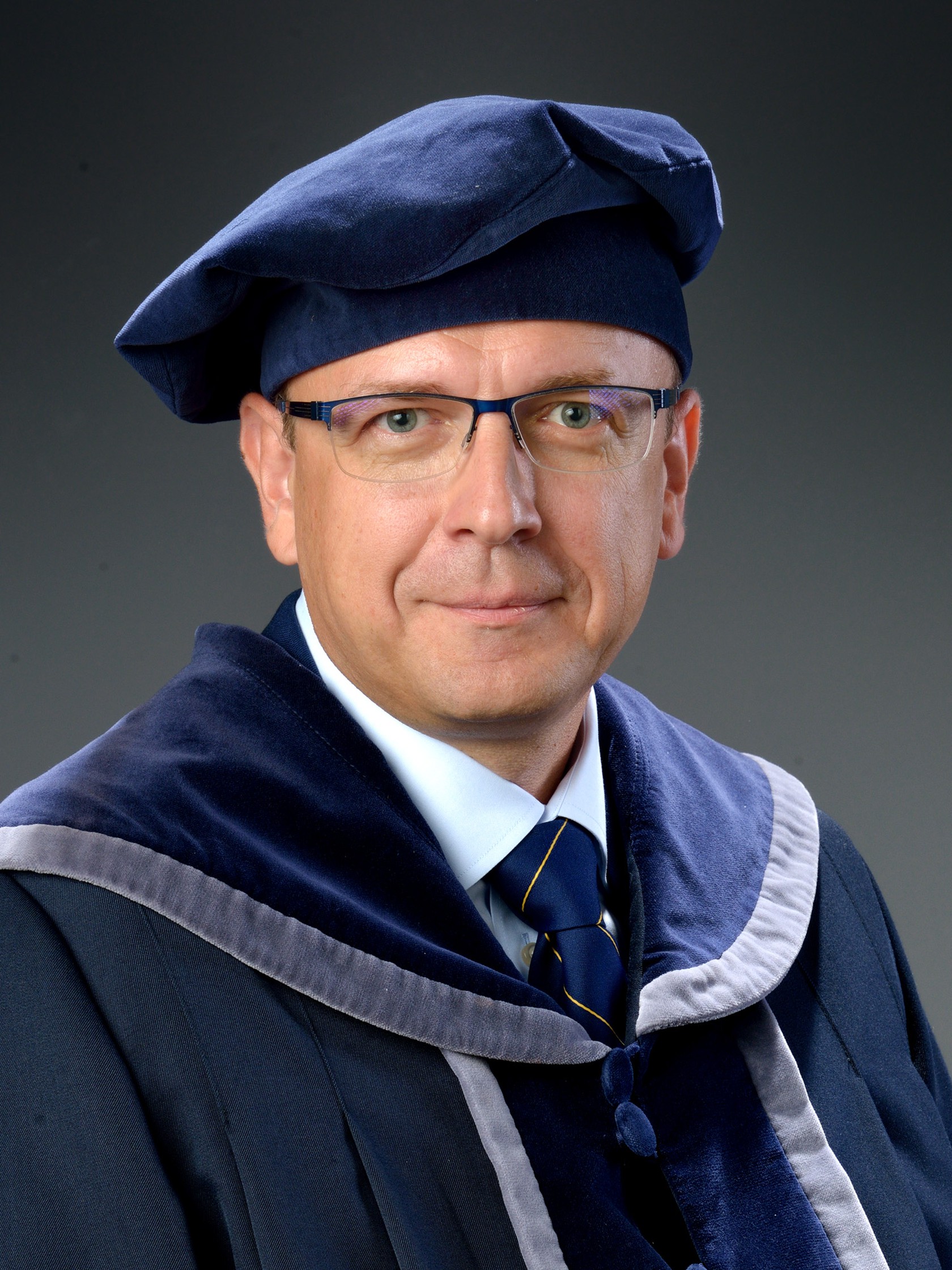prof. dr hab. inż. Adam Szymkiewicz