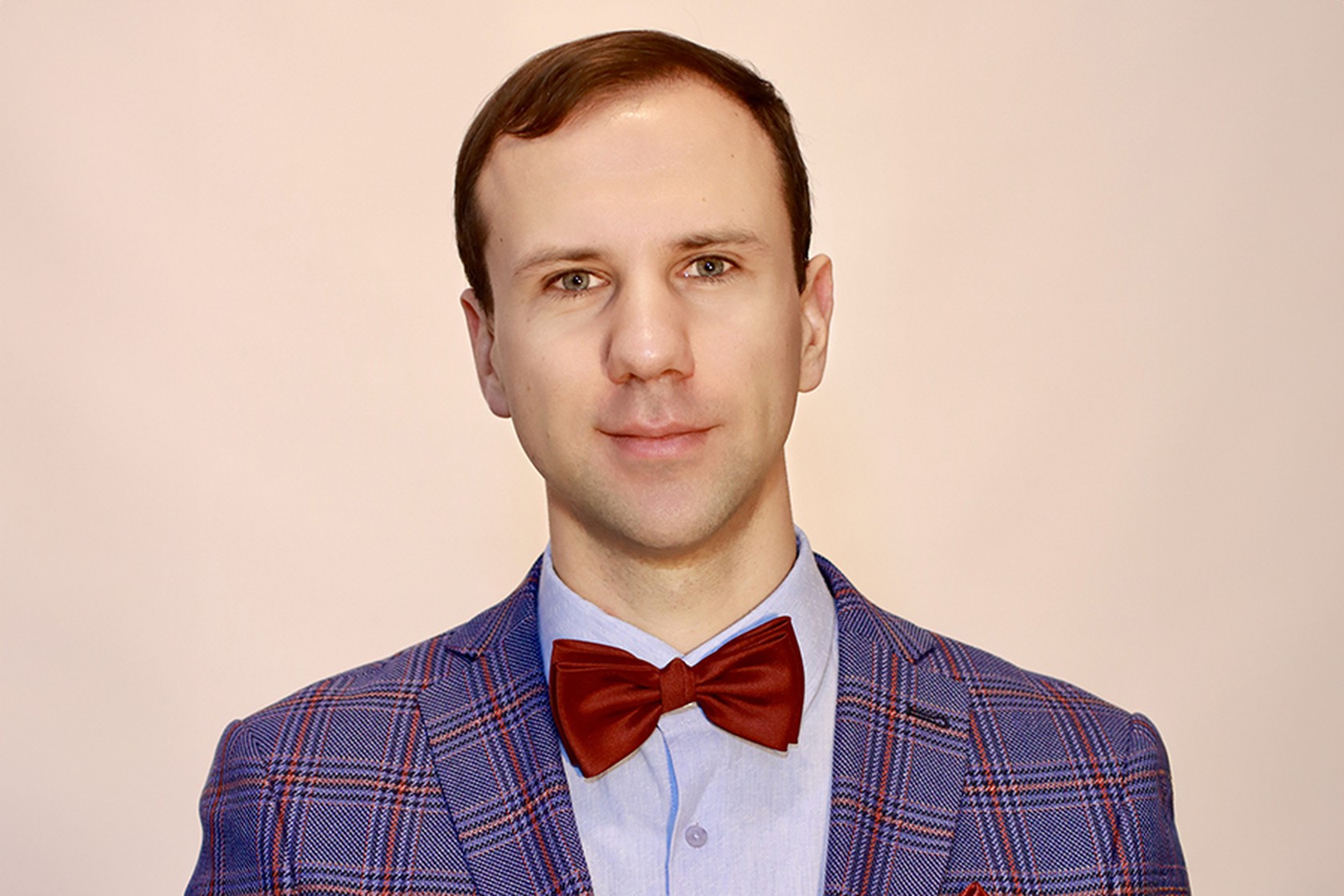 dr inż. Yurii Tsybrii