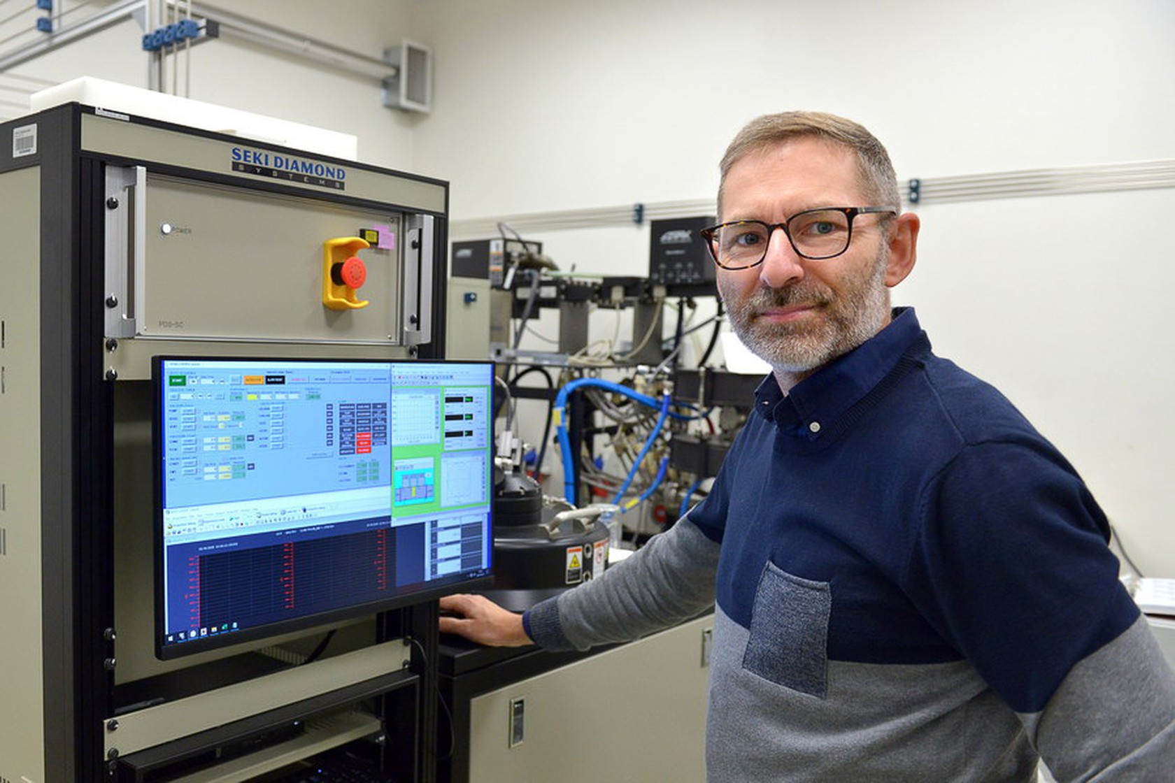 Laboratorium Syntezy Innowacyjnych Materiałów i Elementów