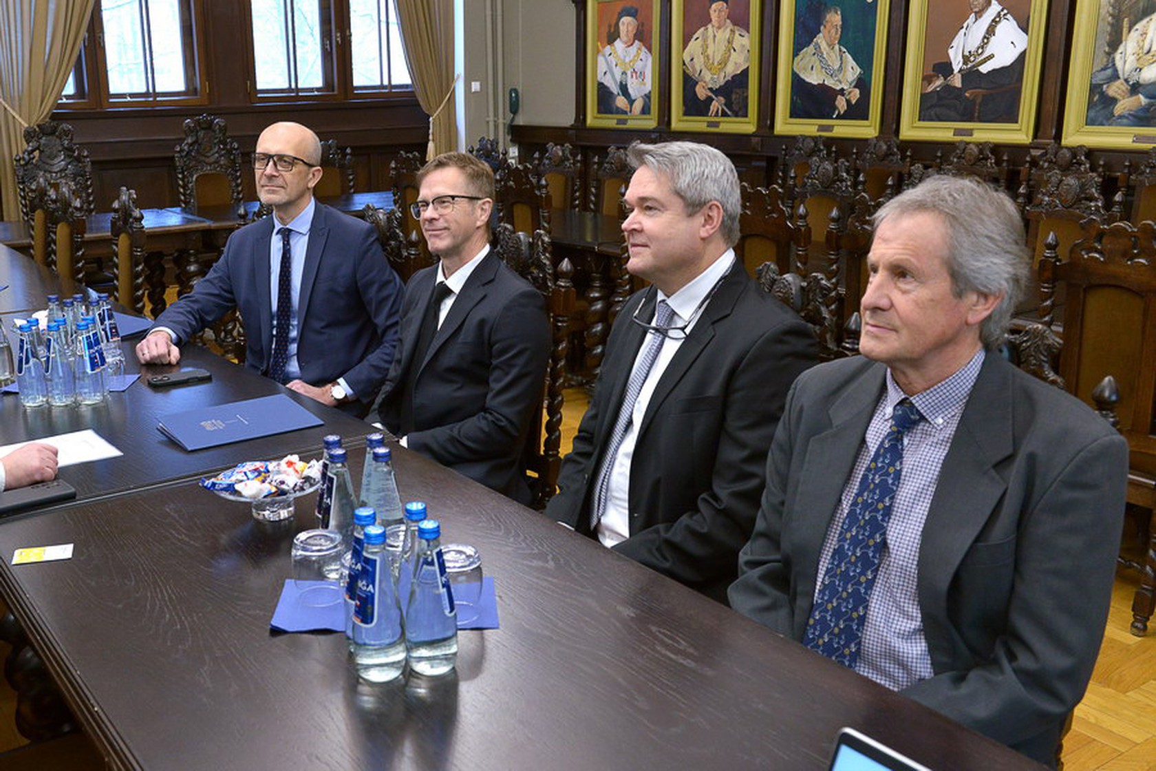 Na zdj. od lewej: Maciej Rek, prezes zarządu Enamor oraz przedstawiciele ELAC SONAR Bernd Szukay, dyrektor zarządzający, Ralf Siegfried i Juergen Kroll