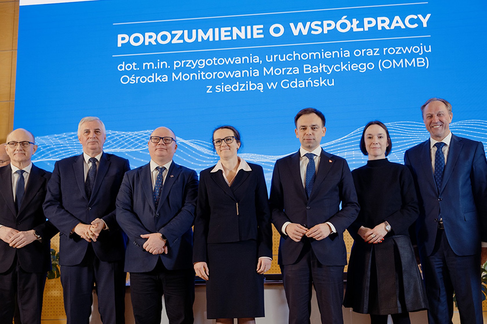 Na zdj. od lewej: Błażej Konkol, wiceprezes PSSE, Mirosław Kamiński, prezes PSSE, prof. Krzysztof Wilde, rektor PG, dr Mata Ewa Wachowicz, prezes POLSA, Andrzej Domański, minister finansów, Eliza Zeidler, sekretarz stanu w Ministerstwie Aktywów Państwowych, Mieczysław Struk, marszałek województwa pomorskiego