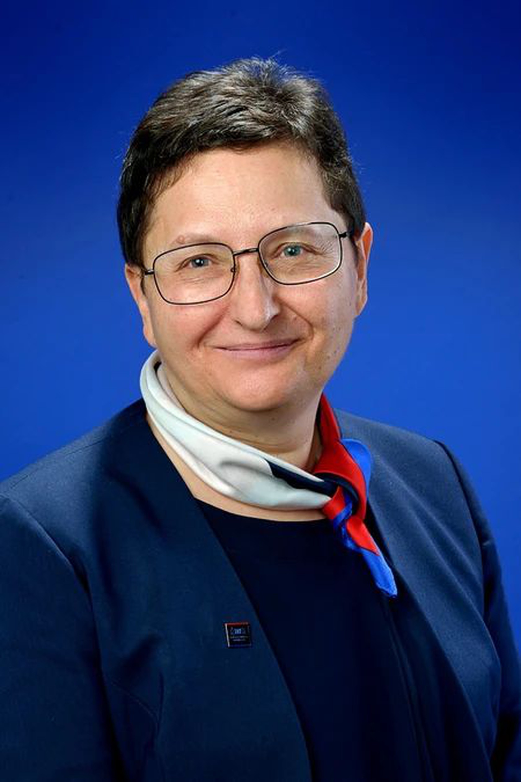 zdjęcie portretowe prof. Anny Dołęgi