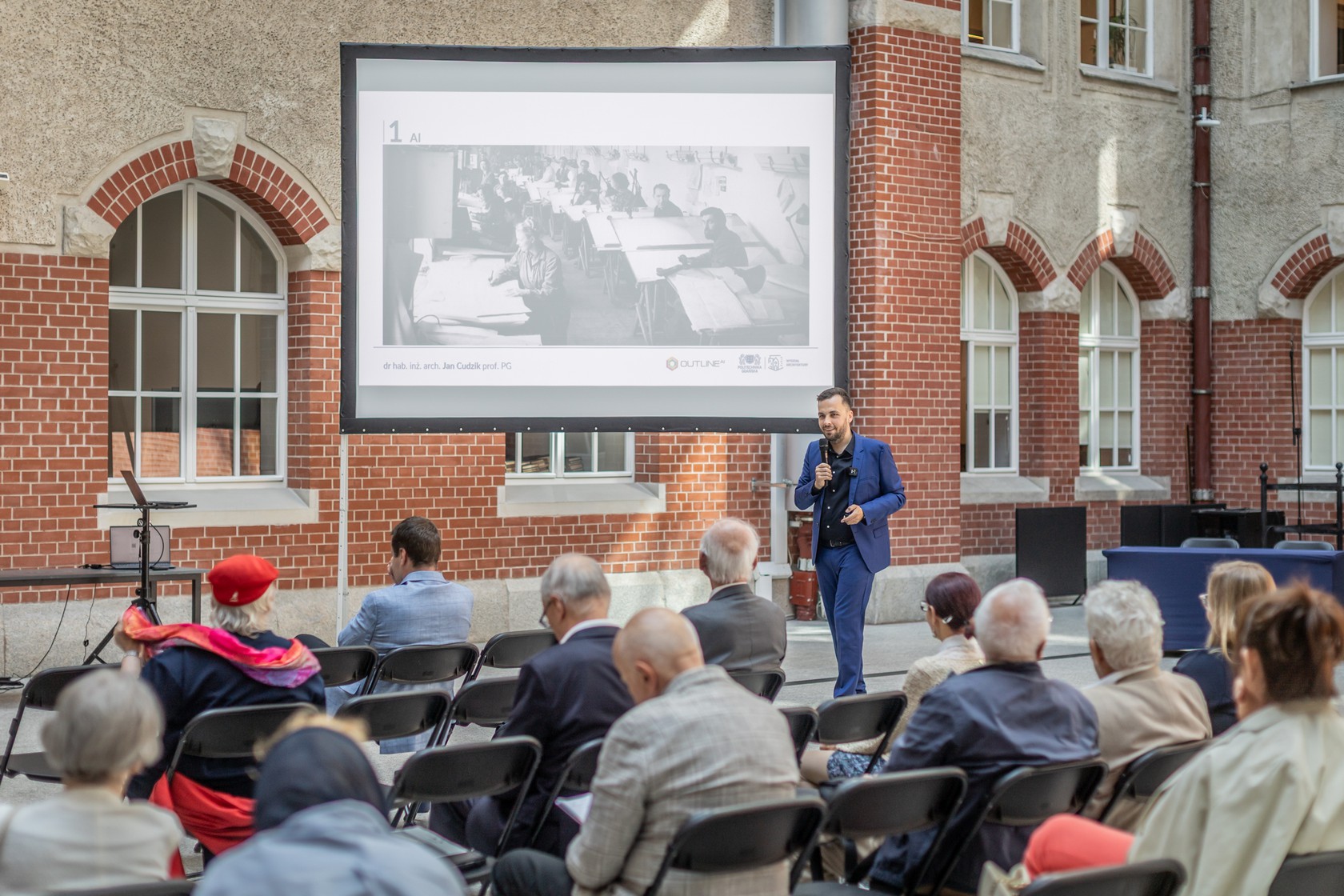 Prezentacja dr. hab. inż. arch. Jana Cudzika, prof. PG z Wydziału Architektury. Fot. Krzysztof Mystkowski / Politechnika Gdańska