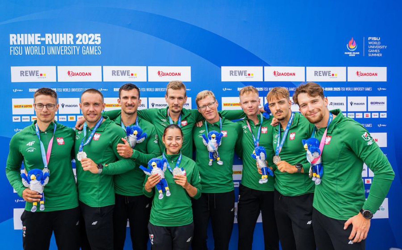 Wioślarska ósemka ze sternikiem wywalczyła srebrny medal podczas Uniwersjady 2025. Fot. materiały Akademickiego Związku Sportowego